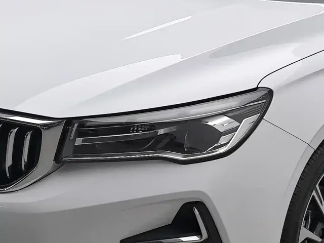 Geely Emgrand — Фото автомобиля 7