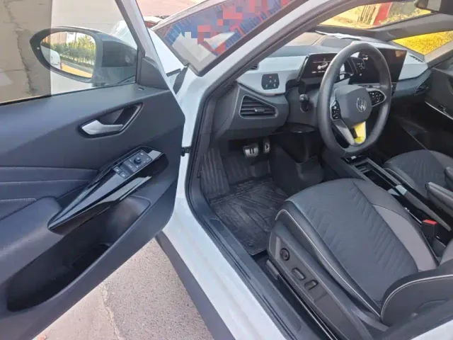 Volkswagen ID.3 — Фото автомобиля 15