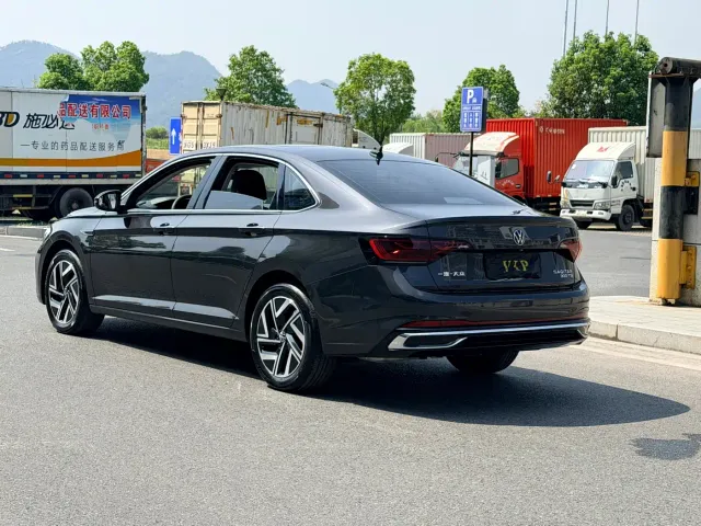 Volkswagen Sagitar — Фото автомобиля 6