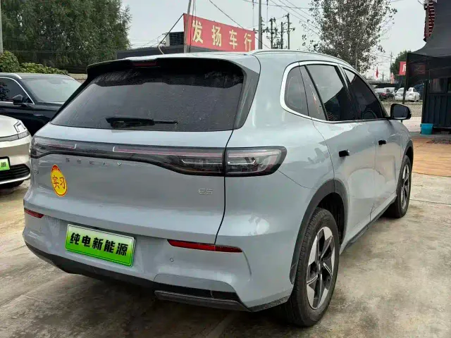 Geely Galaxy E5 — Фото автомобиля 7