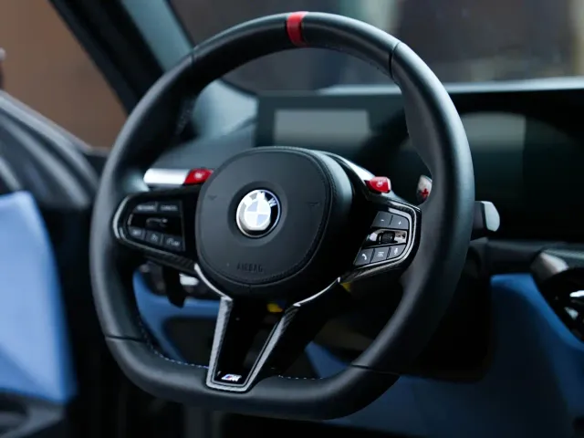 BMW M4 — Фото автомобиля 12