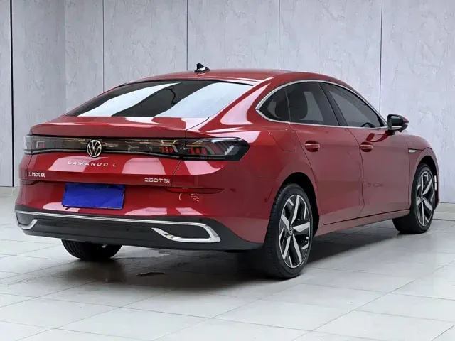 Volkswagen Lamando — Фото автомобиля 7