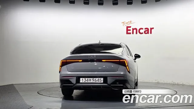 Kia K5 — Фото автомобиля 4