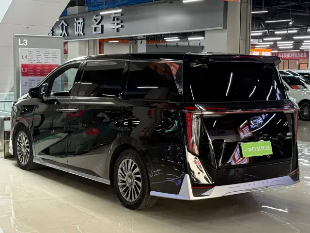 GAC Trumpchi M8 — Фото автомобиля 7