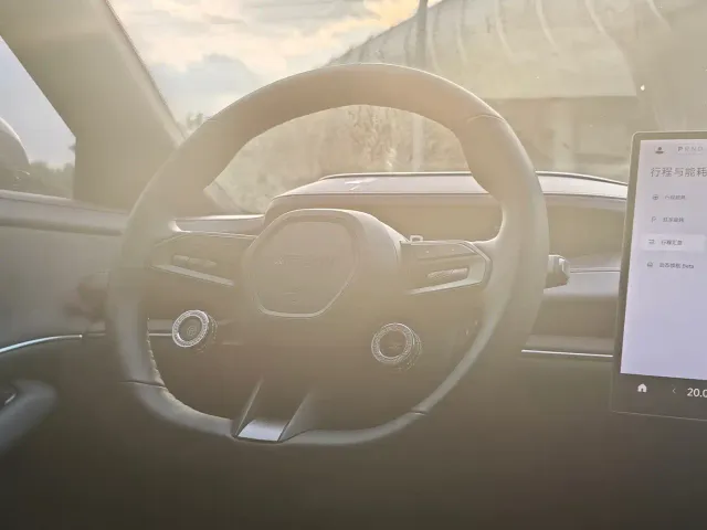 Xiaomi Auto Xiaomi SU7 2024 AWD Extended Range Advanced Smart Driving Max Edition — Фото автомобиля 20