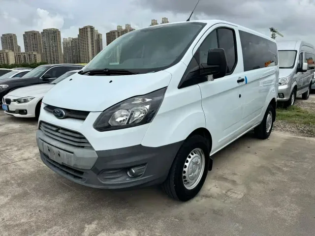 Фотография автомобиля — Ford Transit