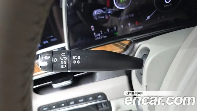 Cadillac Escalade Generation 5 — Фото автомобиля 29