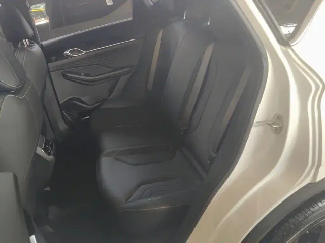 Geely Binyue — Фото автомобиля 16