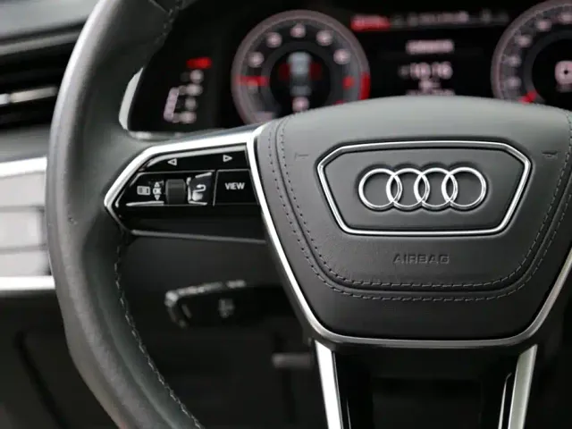 Audi A6L — Фото автомобиля 16