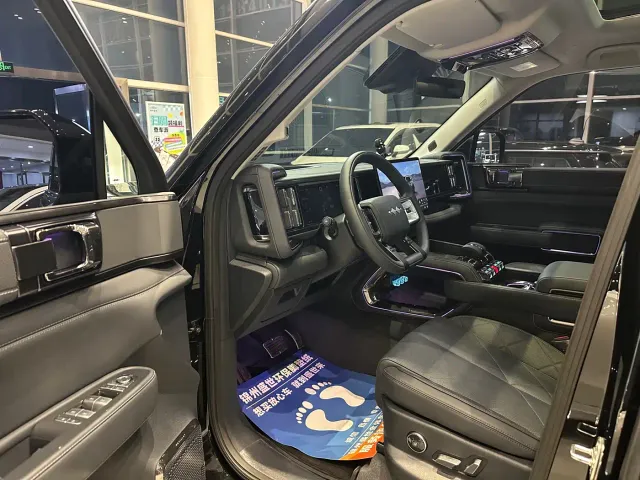 BYD FangChengBao Leopard 5 — Фото автомобиля 7