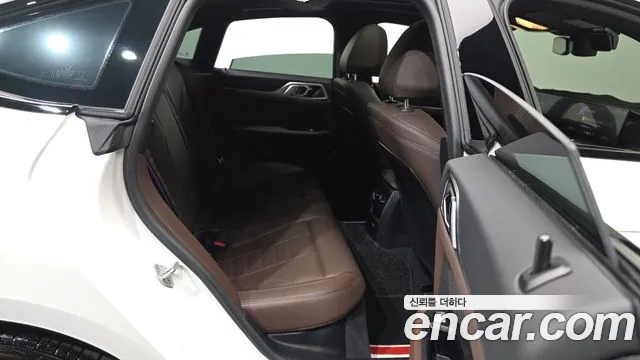 BMW 4-Series 4 серия (G22) 420i M Sport Pro Gran Coupe — Фото автомобиля 11