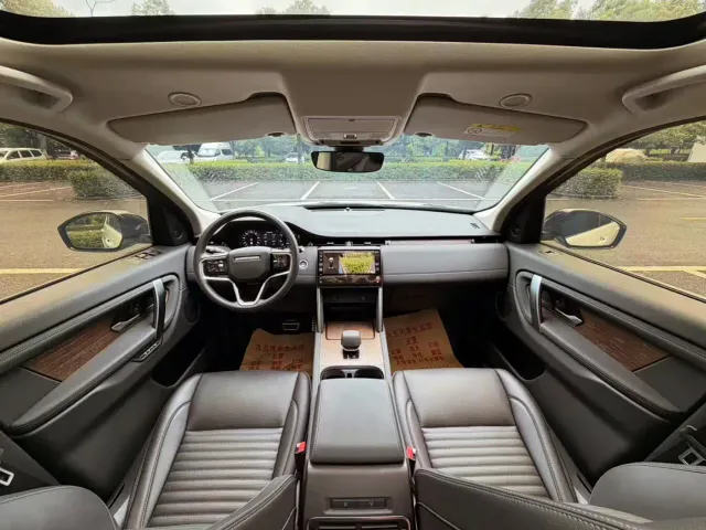 Land Rover Discovery Sport — Фото автомобиля 12