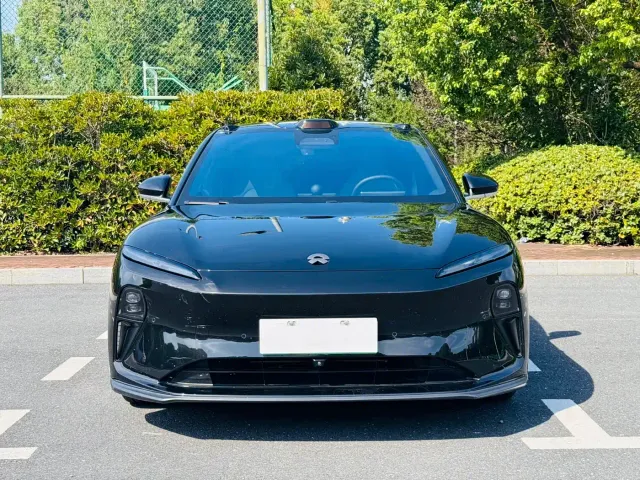 Nio ET5 Touring — Фото автомобиля 2