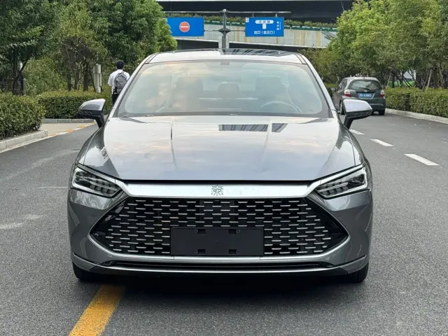 BYD Qin PLUS — Фото автомобиля 2