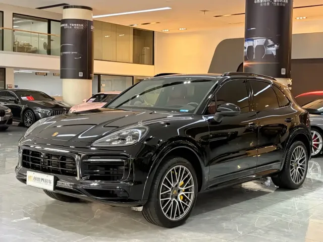 Фотография автомобиля — Porsche Cayenne