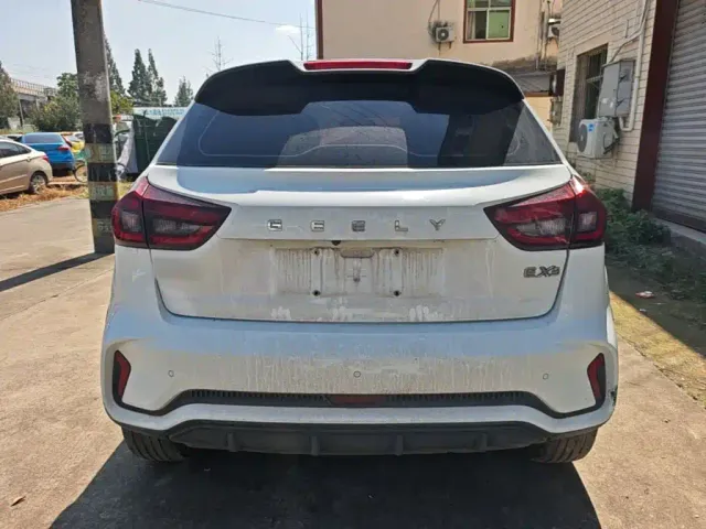 Geely Geometry EX3 Kung Fu Bull — Фото автомобиля 5