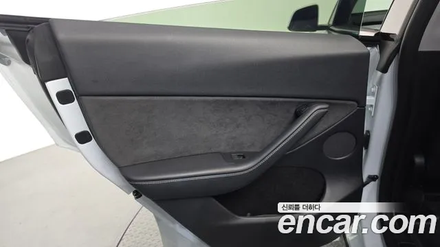 Tesla Model Y Модель Y — Фото автомобиля 5