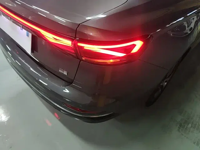 Geely Emgrand — Фото автомобиля 7