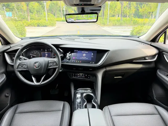 Buick Envision Plus — Фото автомобиля 15