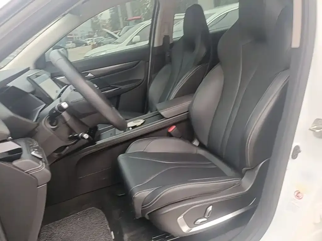 XPeng XPeng G3 2022 G3i 520G+ — Фото автомобиля 14