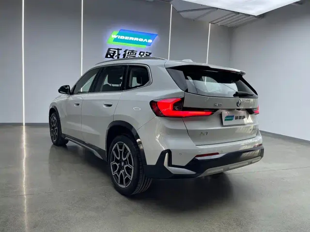 BMW X1 — Фото автомобиля 3