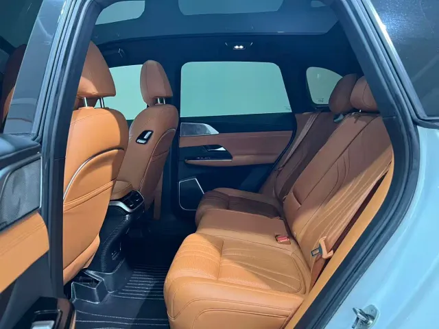 Xpeng G9 — Фото автомобиля 5