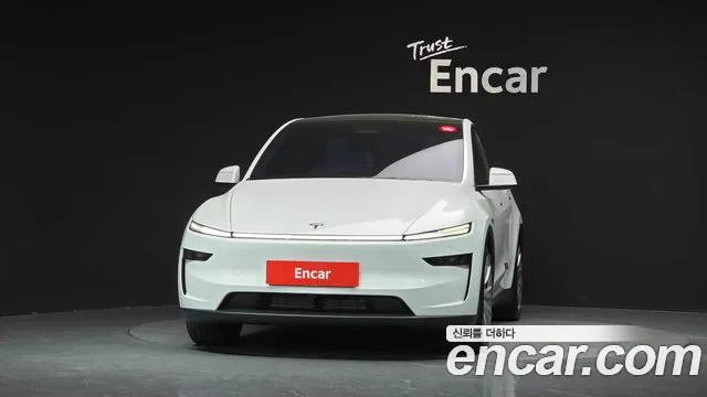 Tesla Model Y — Фото автомобиля 3