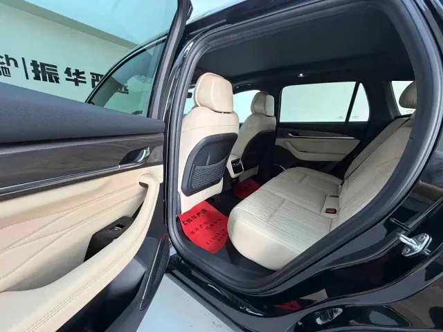 Geely Xingyue L — Фото автомобиля 6