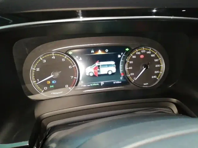 GAC Trumpchi M8 — Фото автомобиля 11