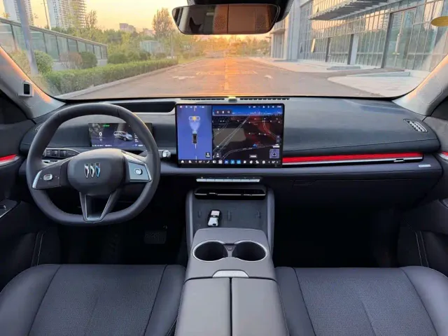 Buick Zhijing E7 — Фото автомобиля 8