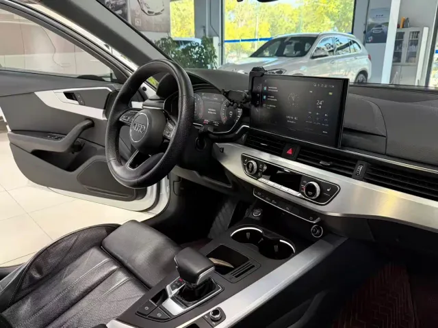 Audi A4L — Фото автомобиля 10