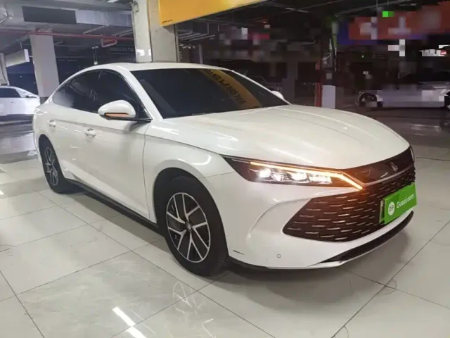 BYD Qin L 2024 DM-i 120KM Leading — Фото автомобиля 3