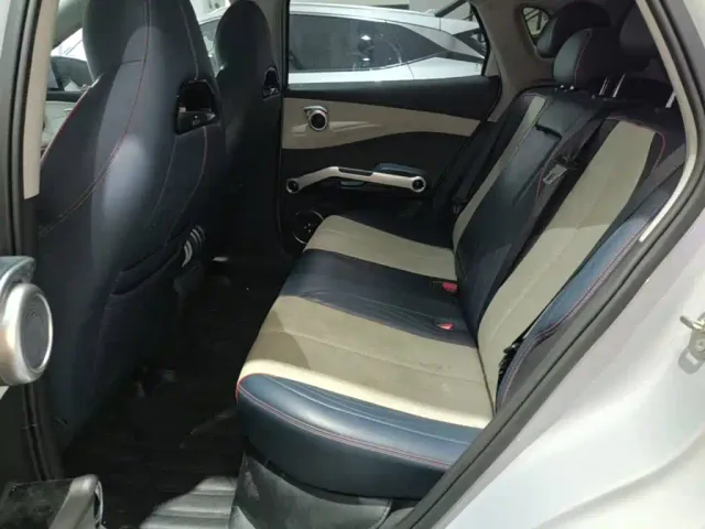 BYD Yuan PLUS — Фото автомобиля 16