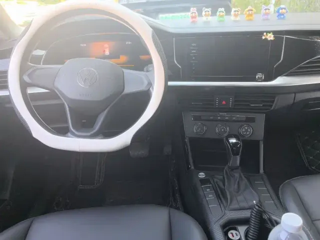 Volkswagen Passat — Фото автомобиля 5