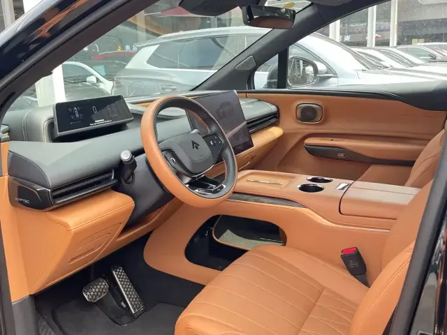 GAC Hyptec HL — Фото автомобиля 8