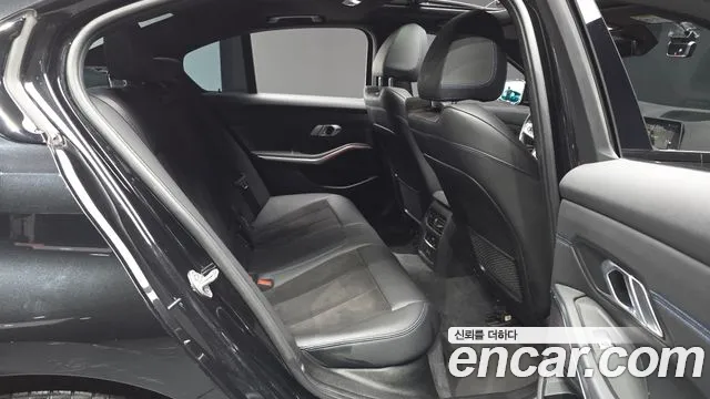 BMW 3-Series 3 серия (G20) 320i M Sport — Фото автомобиля 11