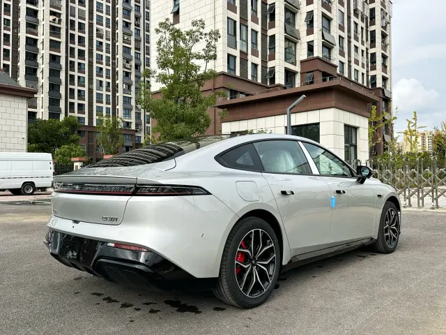 Dongfeng eπ 007 — Фото автомобиля 13