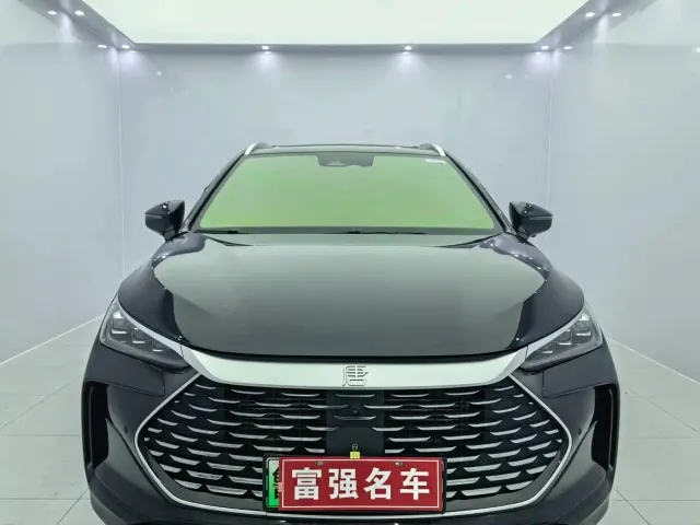 BYD Tang — Фото автомобиля 2
