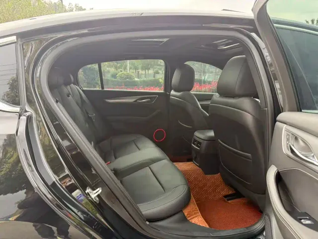 Cadillac CT5 — Фото автомобиля 9