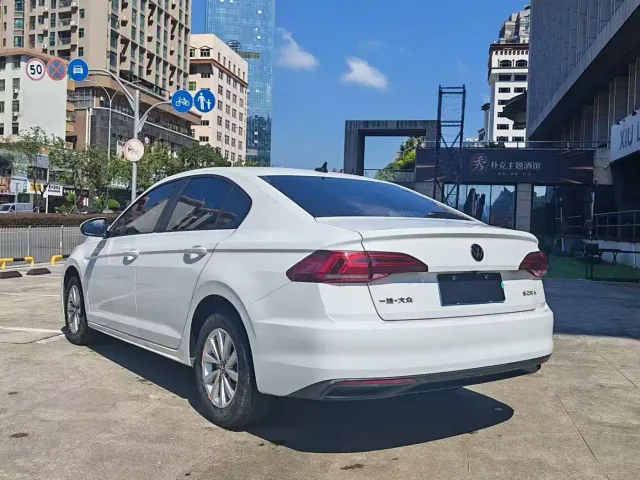 Volkswagen Bora — Фото автомобиля 7