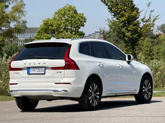 Volvo XC60 — Фото автомобиля 22