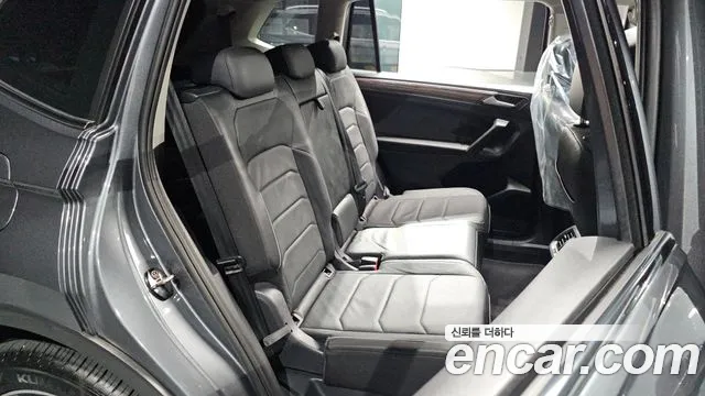 Volkswagen Tiguan — Фото автомобиля 11