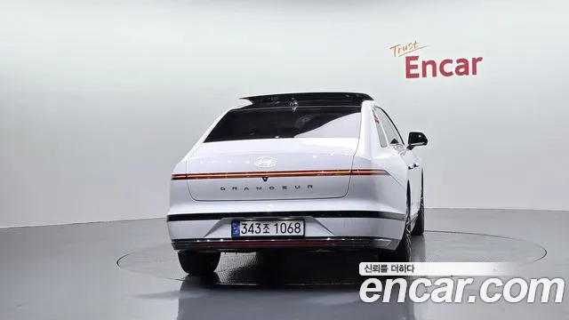 Hyundai Grandeur — Фото автомобиля 4