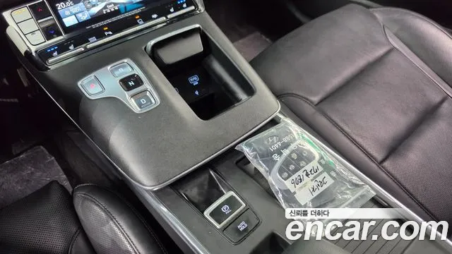 Hyundai Grandeur Grandeur (New) Hybrid — Фото автомобиля 12