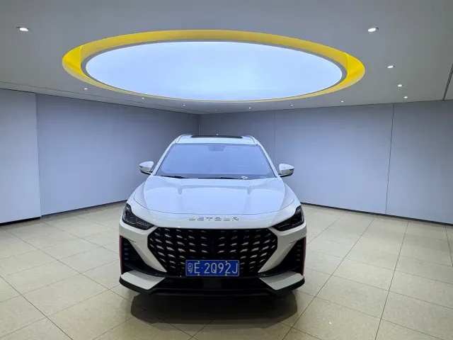 Jetour X70 PRO — Фото автомобиля 2