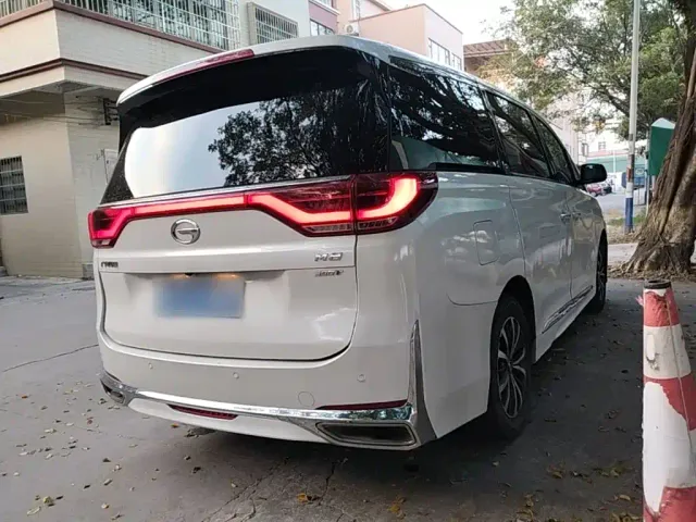 GAC Trumpchi M8 — Фото автомобиля 6