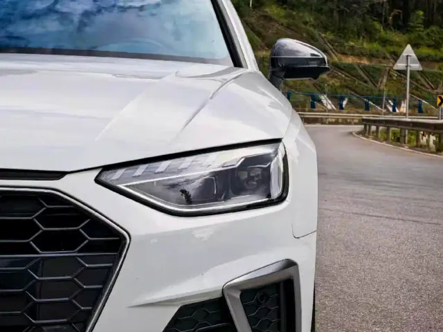 Audi A4L — Фото автомобиля 3