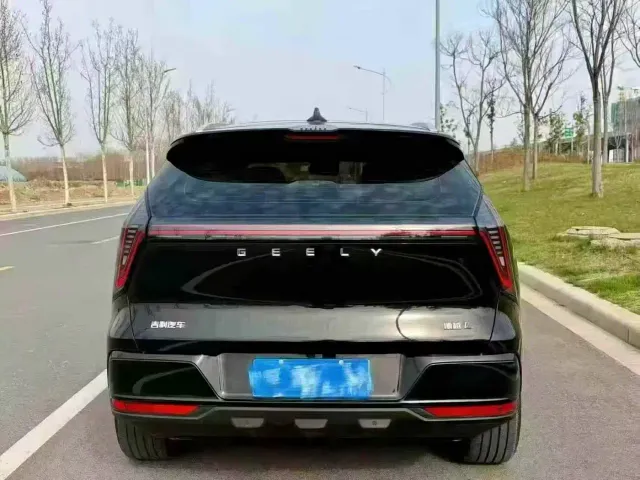 Geely Boyue L — Фото автомобиля 8