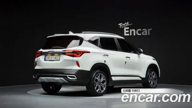 Kia Seltos — Фото автомобиля 2