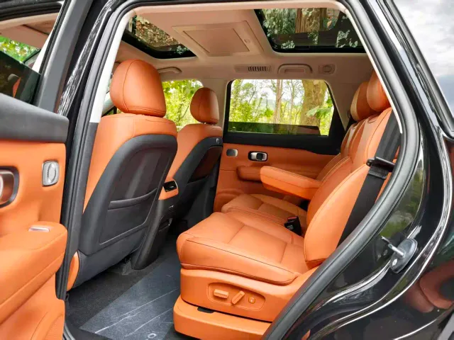 Leapmotor Leapmotor C16 2026 Model Year EREV 280 LiDAR Premium Edition 6-Seater — Фото автомобиля 6